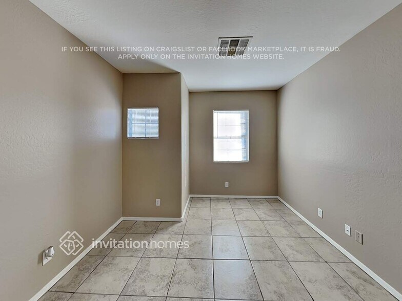 Building Photo - 3624 S 91st Dr