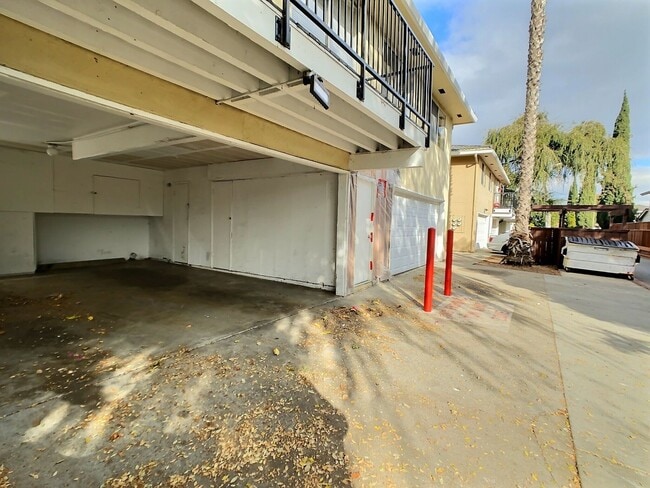 Building Photo - 2 Bedroom in South San Jose Fourplex