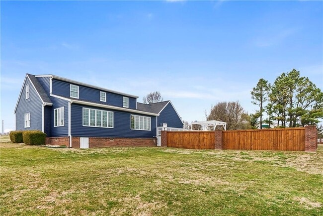 Building Photo - 5307 S Bellview Rd