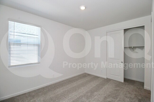 Building Photo - 183 S 176th Dr