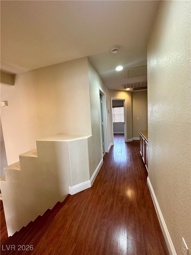 Building Photo - 6747 Enchanted Cove Ct