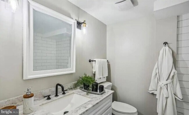 Building Photo - 7502 Alfred Dr