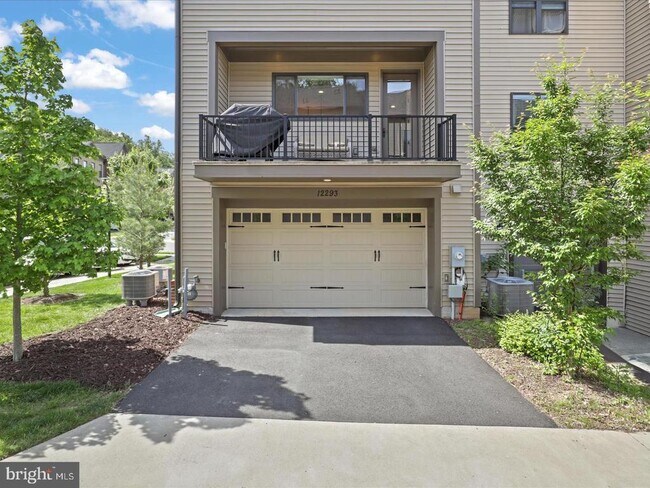 Building Photo - 12293 Sessile Commons