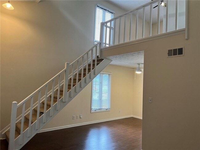 Building Photo - 1717 Wynndowne Trail