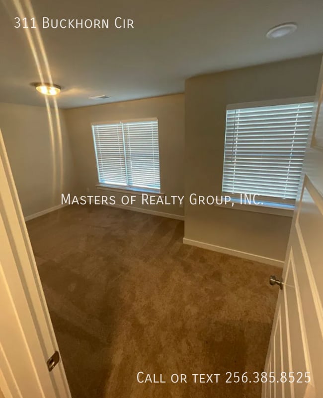 Building Photo - 311 Buckhorn Cir