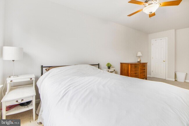 Building Photo - 115 Richard Dr SE