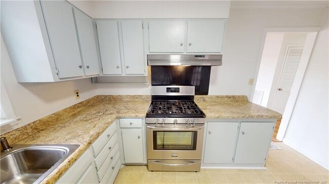 Building Photo - 4020 Welmont Dr