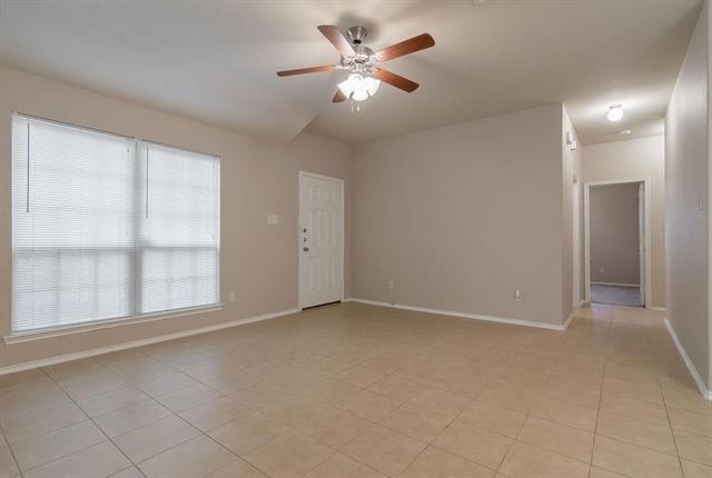 Building Photo - 2109 Pine Knoll Way