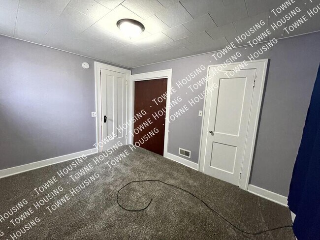 Building Photo - 640 Magee Ave