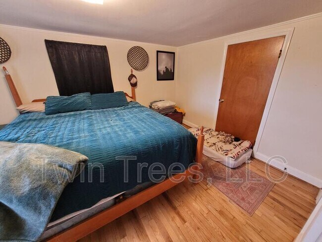 Building Photo - 417 Old Bethel Rd