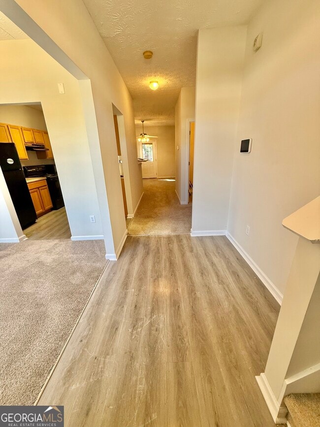 Building Photo - 6327 Ellenwood Dr