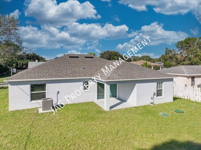 Building Photo - 845 Fulda Ave NW