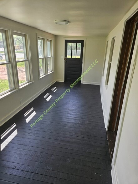 Building Photo - 748 Isadore St