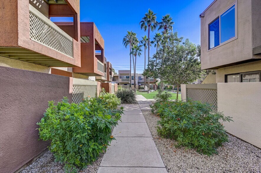 Building Photo - 3500 N Hayden Rd