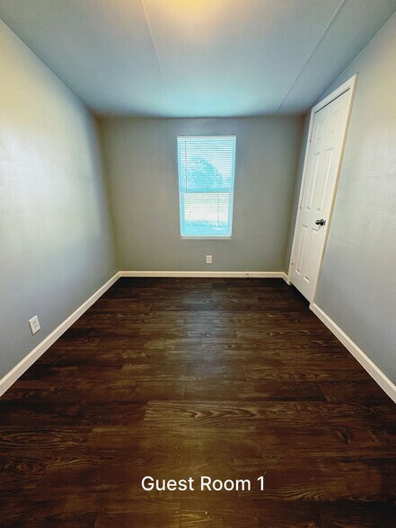 Building Photo - 577 Bevers Ln
