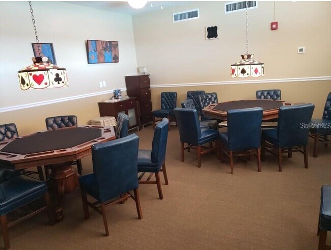 Building Photo - 5200 Brittany Dr S