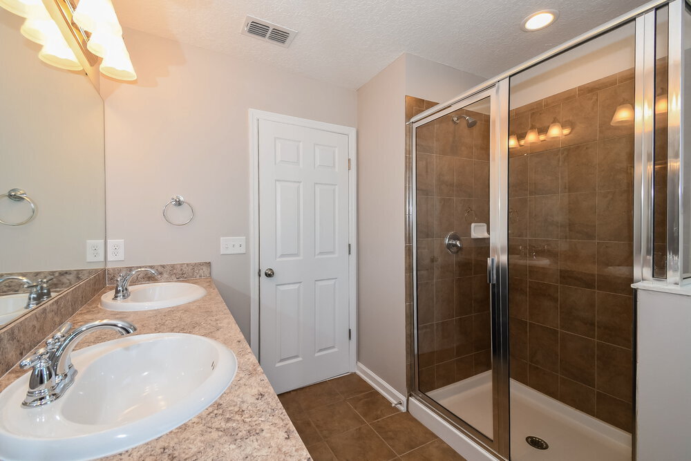 Building Photo - 452 Vineyard Ln