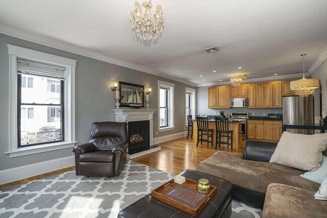 Building Photo - 278 K St