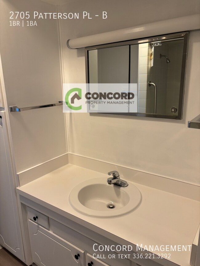 Building Photo - 2705 Patterson Pl