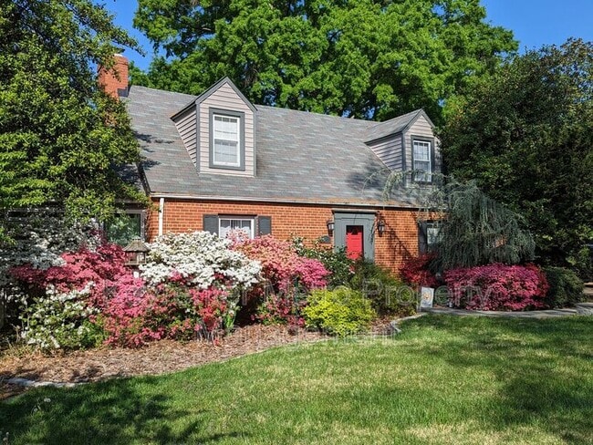 Building Photo - 9201 Fort Foote Rd