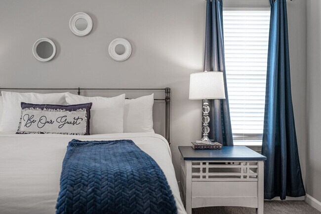 Building Photo - 11 Cobblestone Dr NW