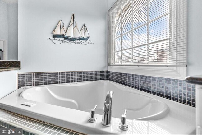 Building Photo - 5187 Brawner Pl