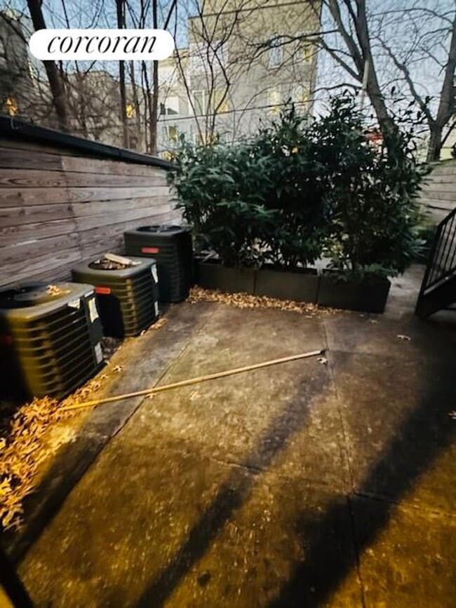 Building Photo - 551 St Marks Ave