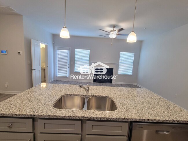Building Photo - 11677 Mendenhall Ct