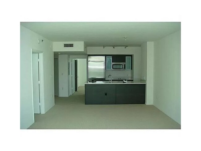 Dining area - 500 Brickell Ave
