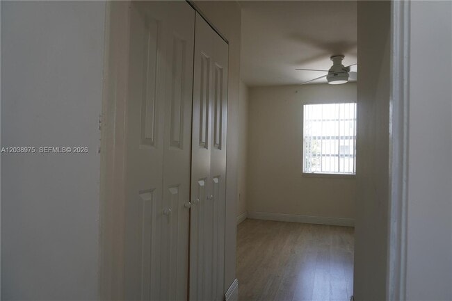 Building Photo - 9132 SW 148th Ct