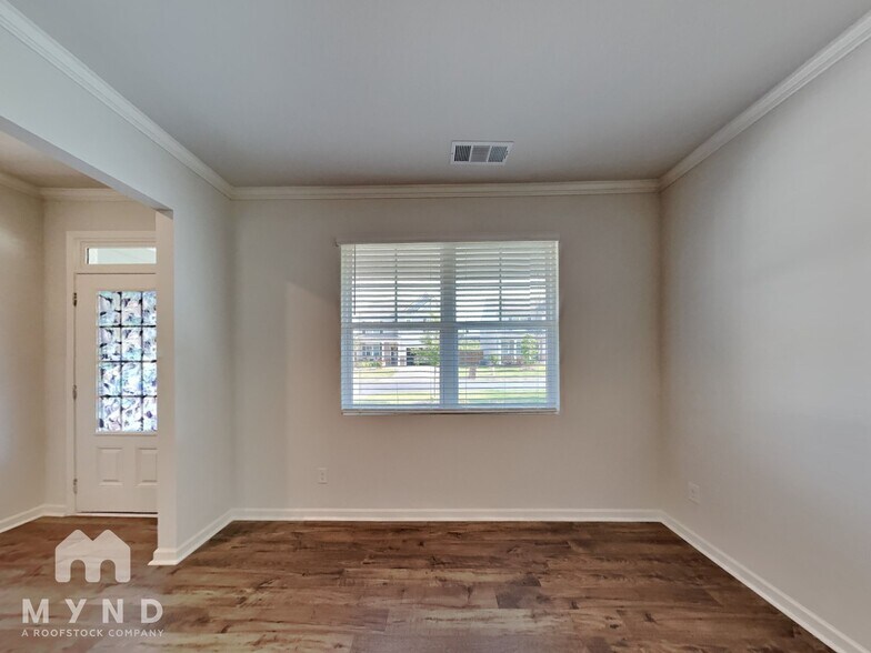 Building Photo - 262 Barnwood Ln