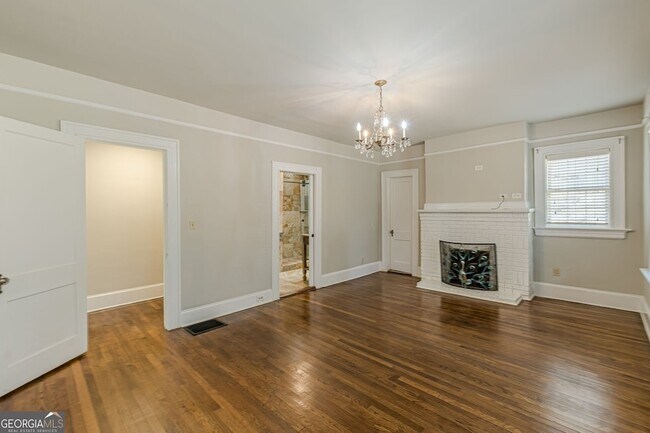 Building Photo - 1957 Walker Ave