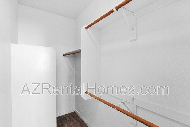 Building Photo - 3633 N 3rd Ave