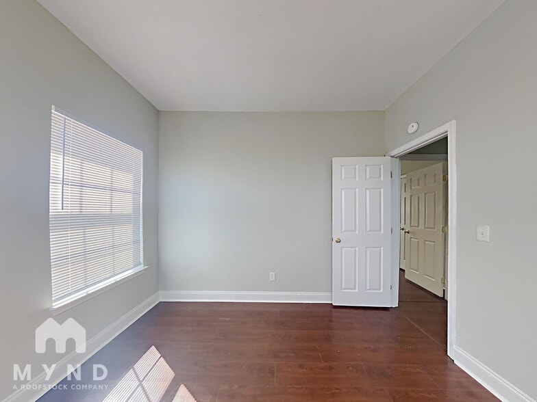 Building Photo - 303 Co Rd 12