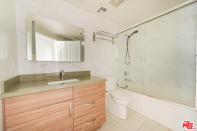 Building Photo - 5531 La Mirada Ave