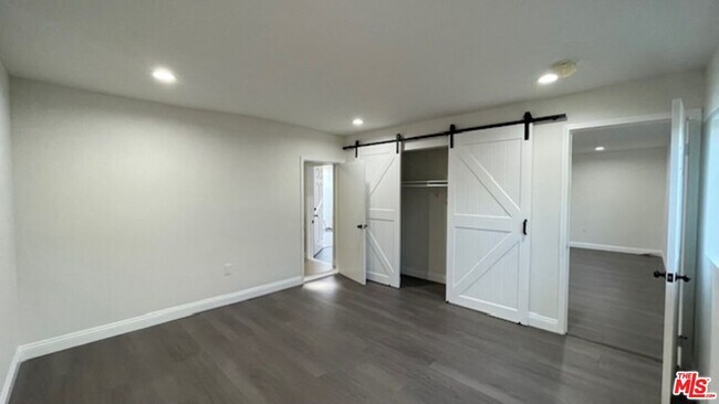 Building Photo - 1043 3rd Ave