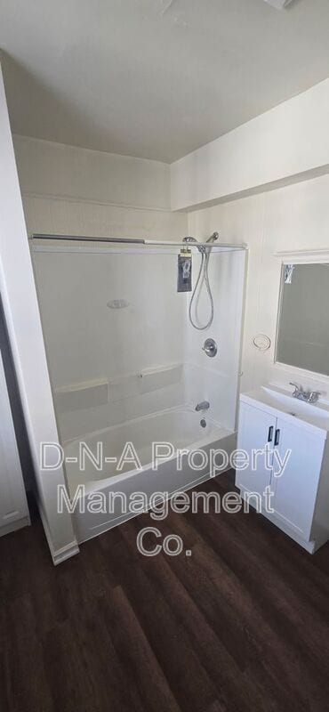 Building Photo - 154 Garibaldi Ave