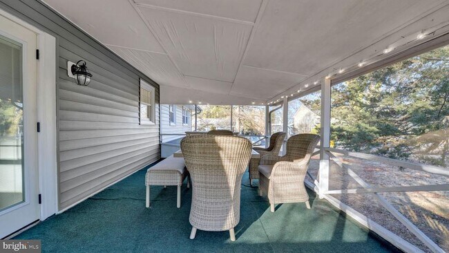 Building Photo - 1312 Magnolia Ave