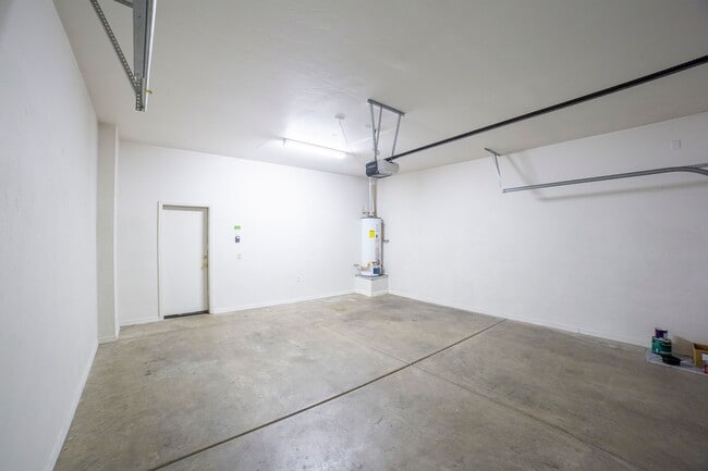 Building Photo - 14976 S Camino Rio Puerco