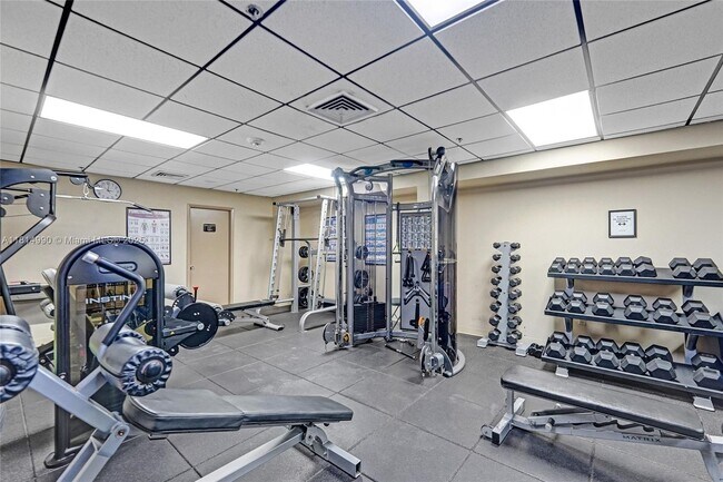 Building Photo - 1201 S Ocean Dr