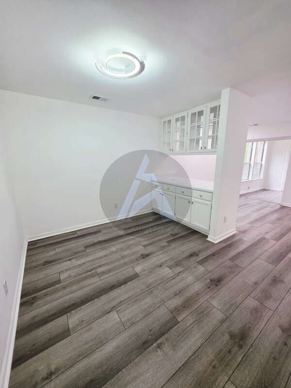 Building Photo - 1041 Kennesborough Rd NW