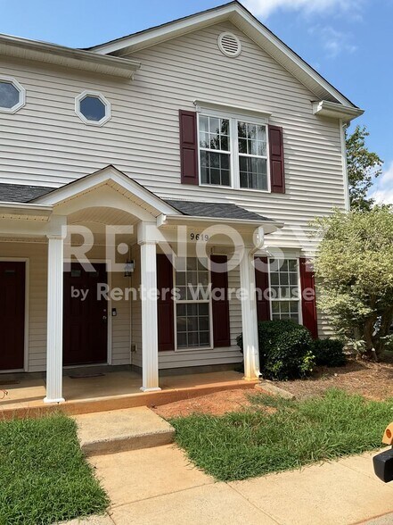 Building Photo - 9619 Littleleaf Dr