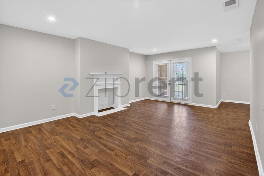 Building Photo - 3575 Oakvale Rd