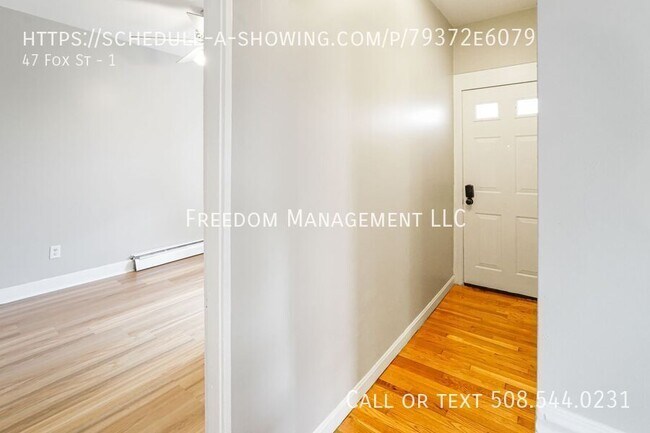Building Photo - 47 Fox St
