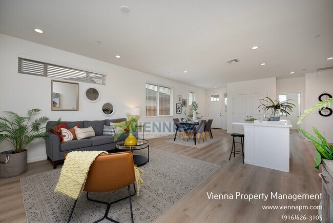 Building Photo - 551 Fox Hunt Wy