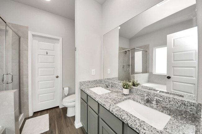 Building Photo - 2473 Carp Dr