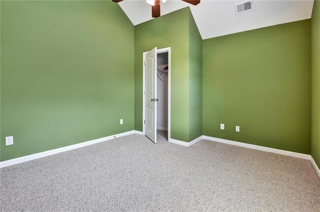 Building Photo - 159 Molly Way