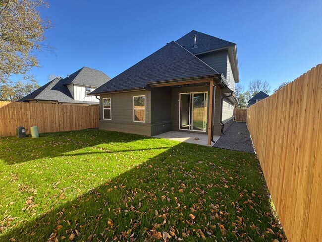 Building Photo - BRAND NEW - 4 bed - 3 bath - 2 car with fenced yard!