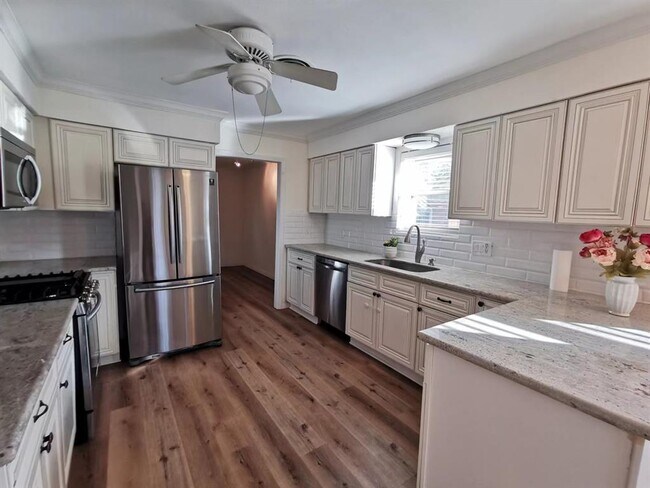 Building Photo - 5054 Yarwell Dr