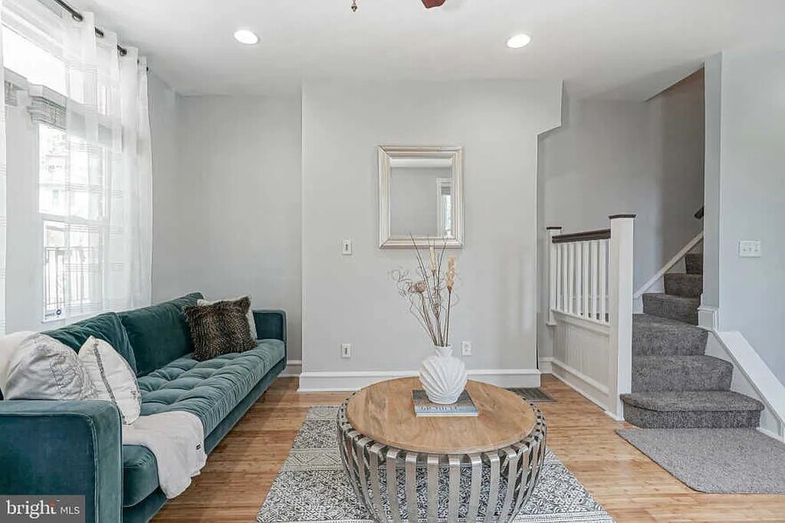 Building Photo - 217 Shurs Ln